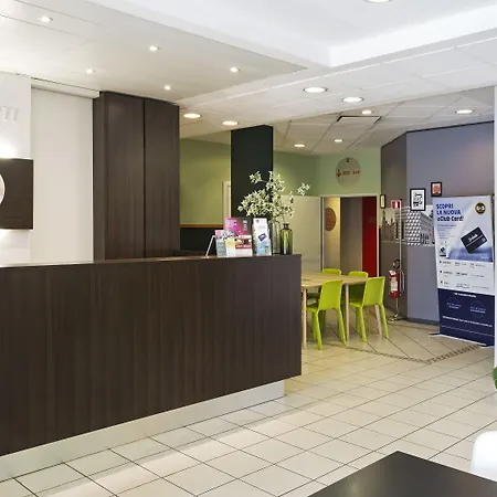 B&B Hotel Ferrara Otel