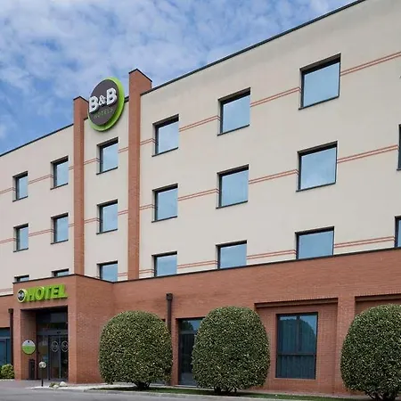 B&B Hotel Ferrara Otel Ferrara