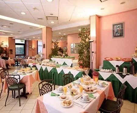 B&B Hotel Ferrara Hotell 3*