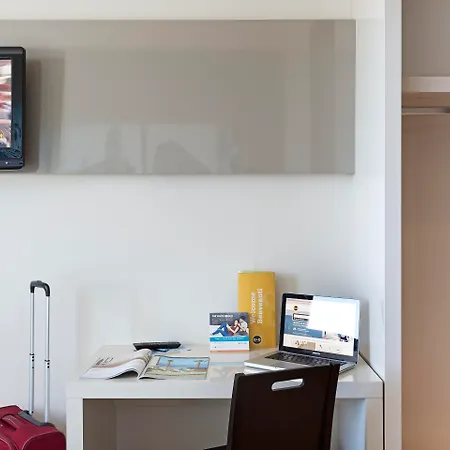 B&B Hotel Ferrara Отель