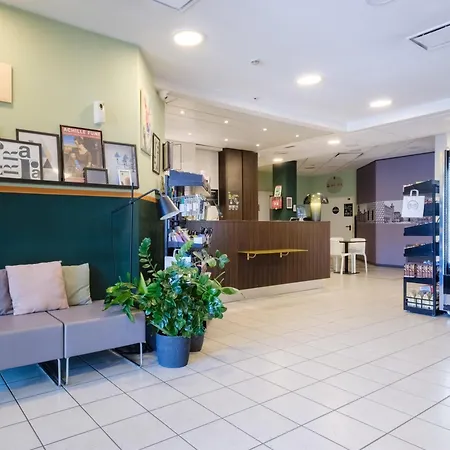 B&B Hotel Ferrara Hotell 3*