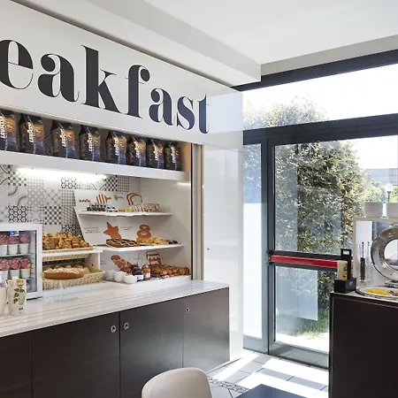 Отель B&B Hotel Ferrara Феррара