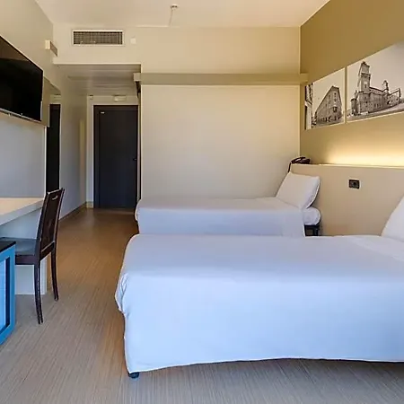 Hotel B&B Hotel Ferrara 3*