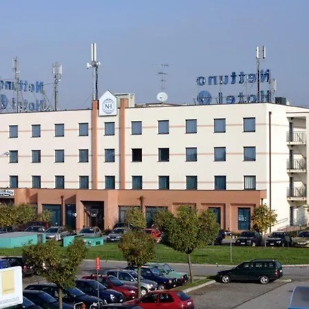 Отель B&B Hotel Ferrara