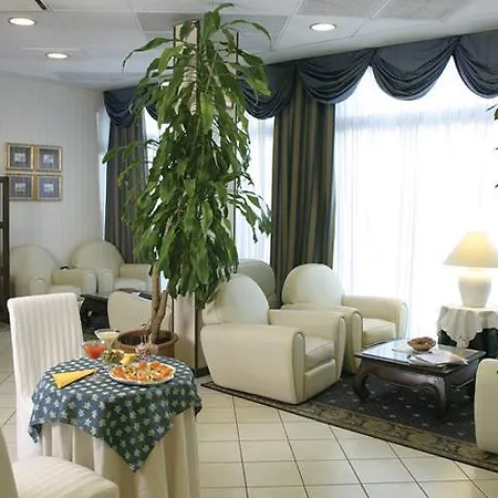 B&B Hotel Ferrara 3* פררה