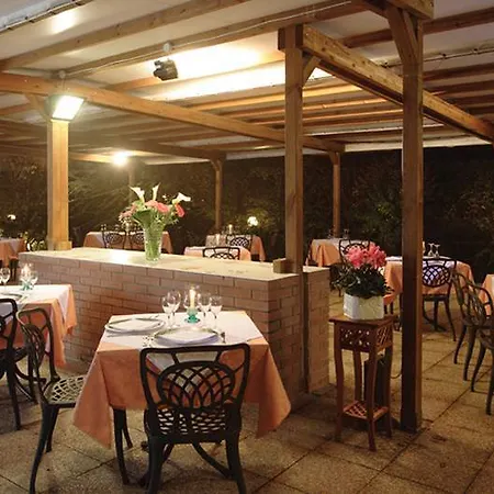 B&B Hotel Ferrara Феррара