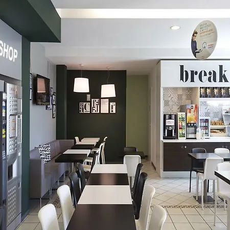 B&B Hotel Ferrara מלון 3*