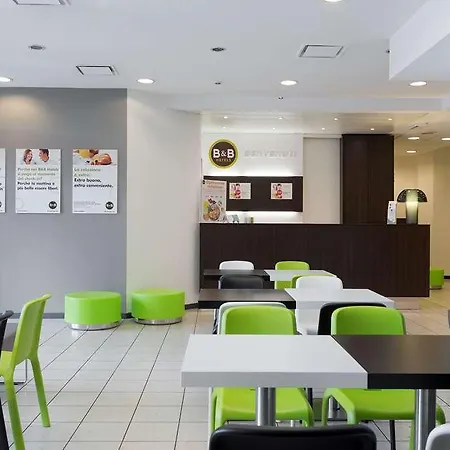 B&B Hotel Ferrara מלון 3*