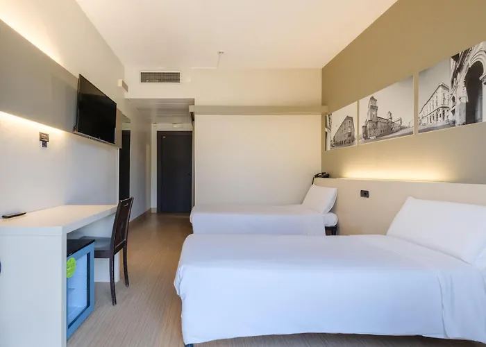 Hotel B&B Hotel Ferrara 3*