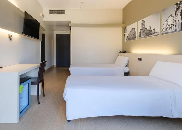 Hotel B&B Hotel Ferrara 3*